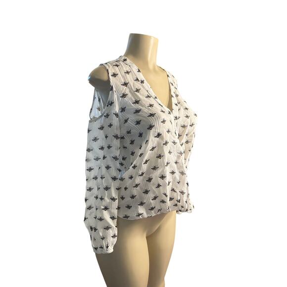 Women US-4 Topshop Cream Bee Print Blouse Shirt Top Faux Wrap Cold Shoulder - Picture 1 of 6